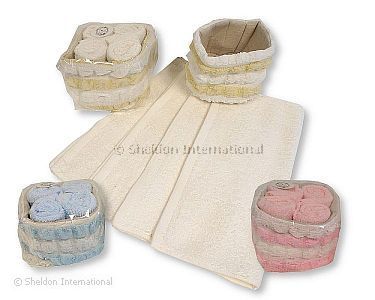 Baby 4 Pack Cotton Wash Cloths in Basket - Wholesale